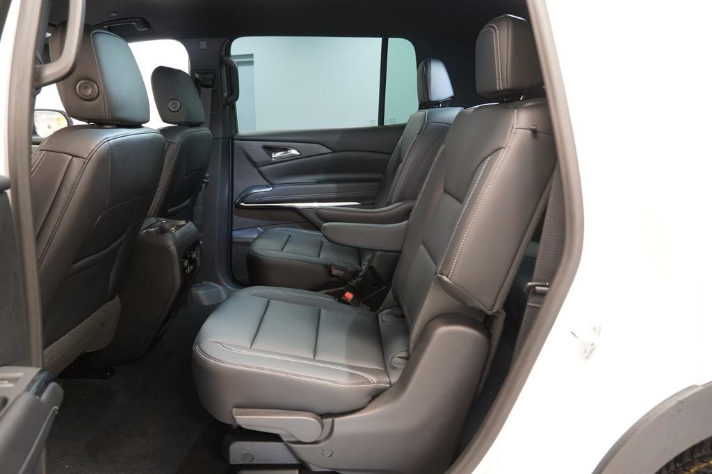 2027 Chevrolet Traverse LT 2LT