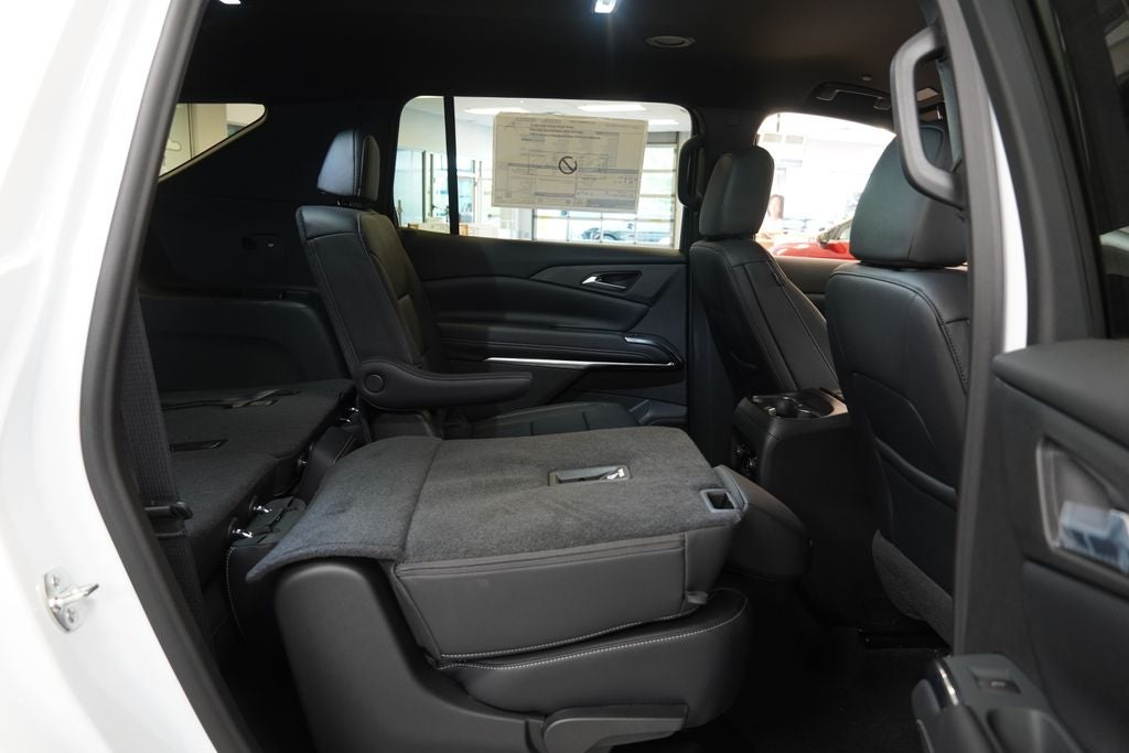 2027 Chevrolet Traverse LT 2LT