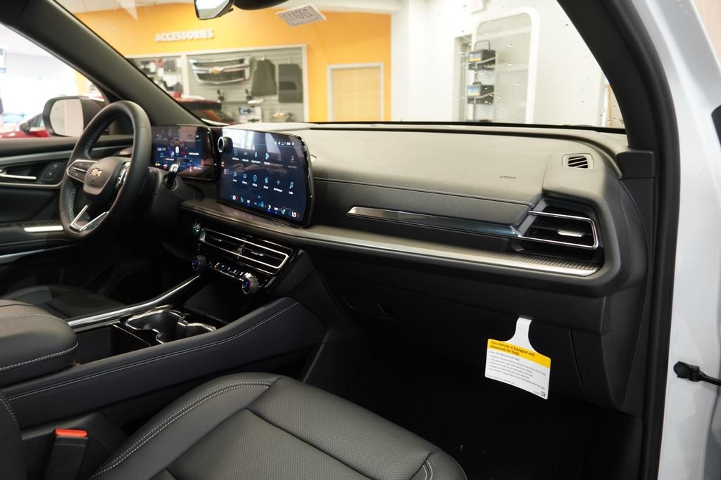 2027 Chevrolet Traverse LT 2LT