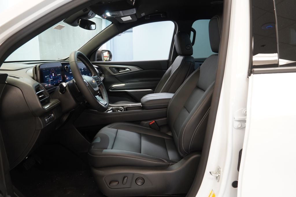 2027 Chevrolet Traverse LT 2LT