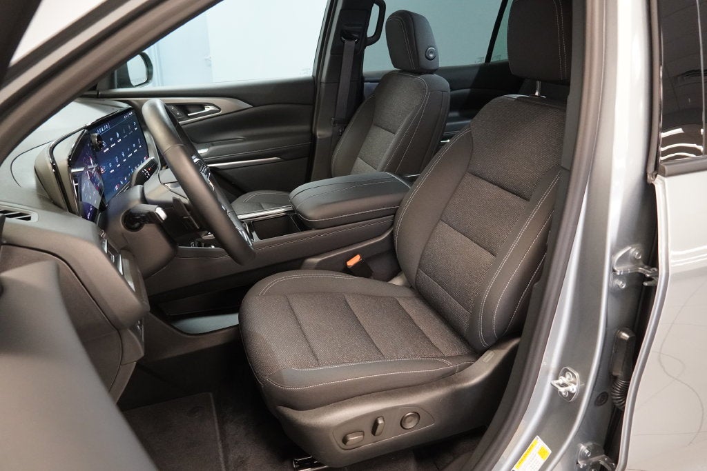 2027 Chevrolet Traverse LT 2LT