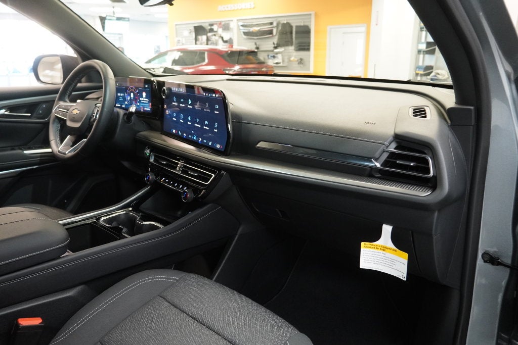 2027 Chevrolet Traverse LT 2LT