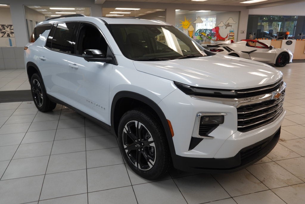 2027 Chevrolet Traverse LT 2LT