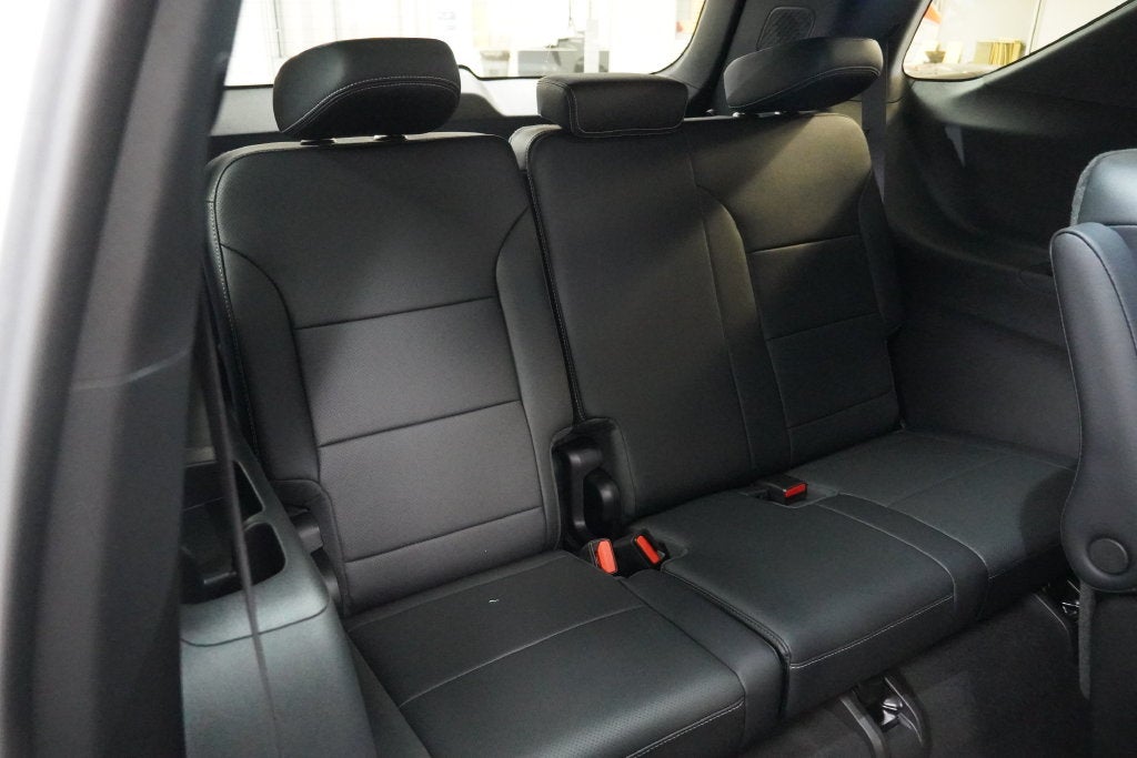 2027 Chevrolet Traverse LT 2LT