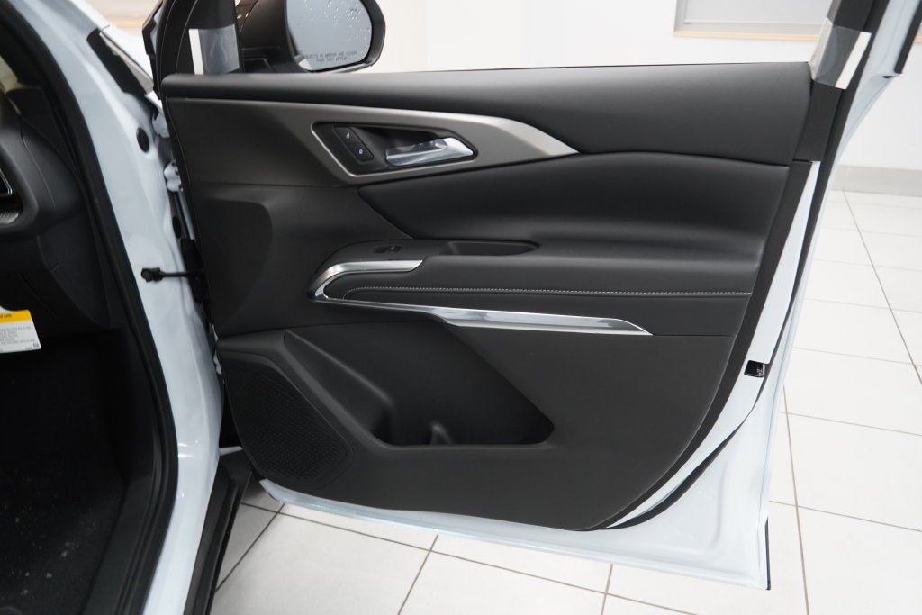2027 Chevrolet Traverse LT 2LT