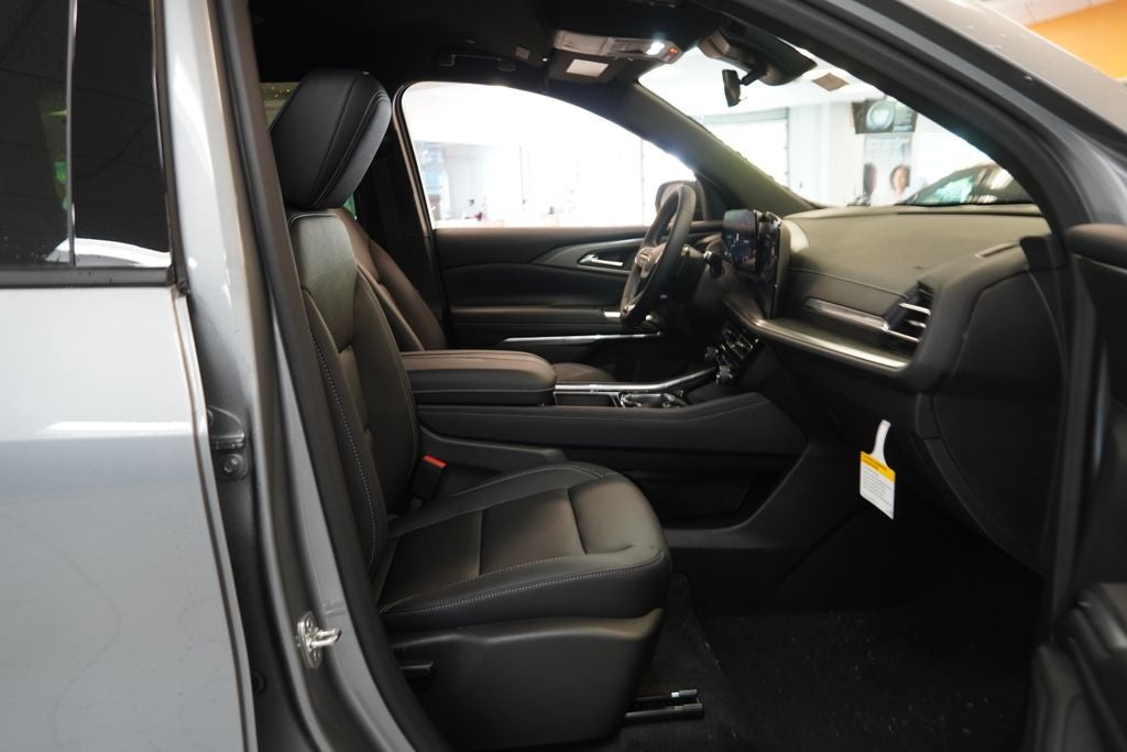 2026 Chevrolet Traverse LT 2LT