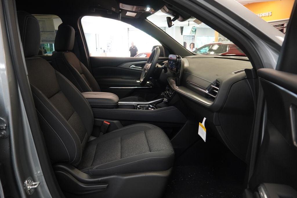 2026 Chevrolet Traverse LT 2LT