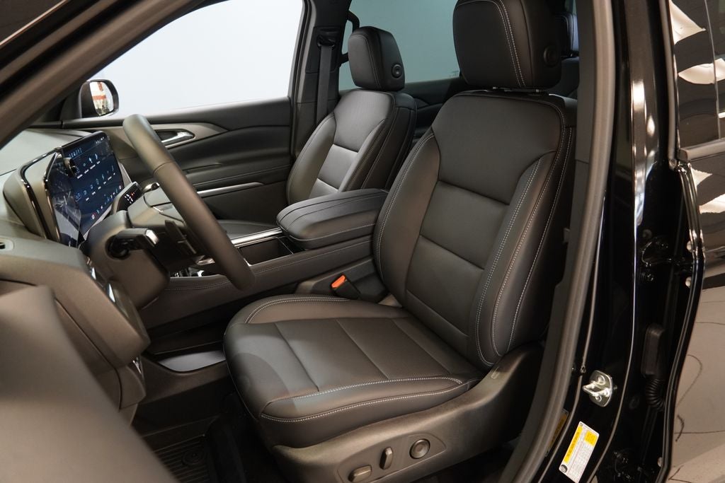2026 Chevrolet Traverse LT 2LT