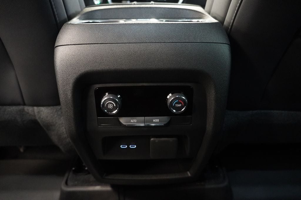 2026 Chevrolet Traverse LT 2LT