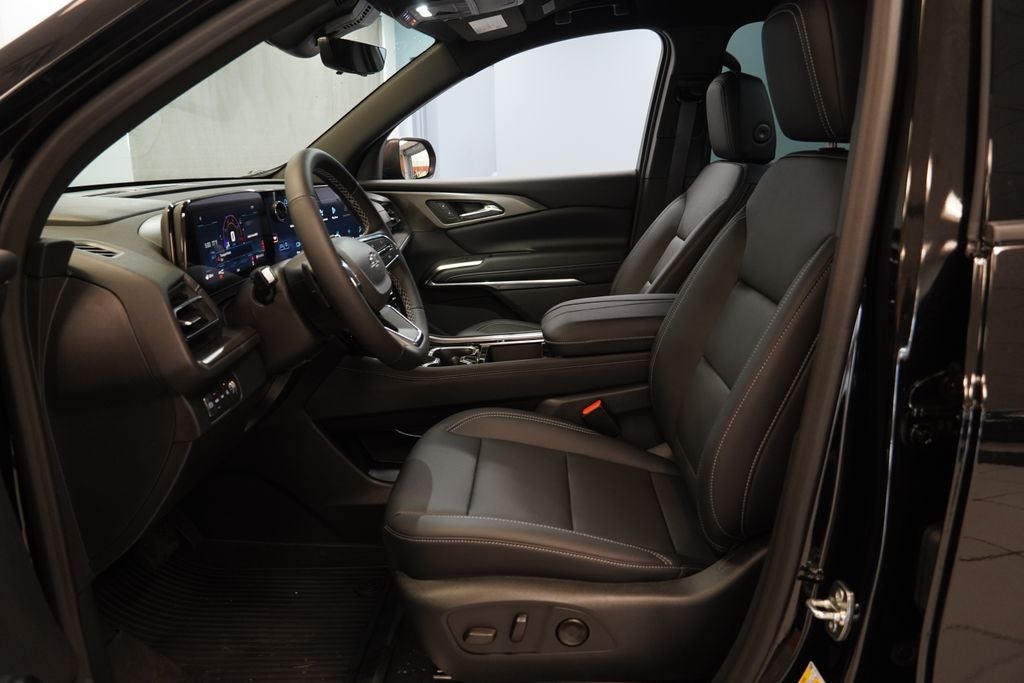 2026 Chevrolet Traverse LT 2LT