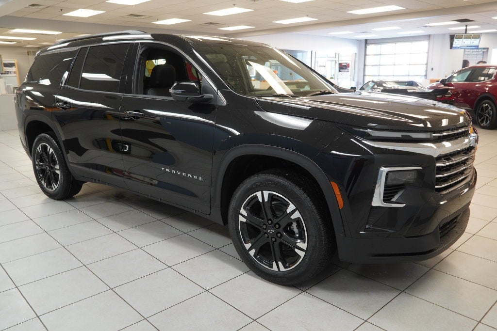 2027 Chevrolet Traverse LT 2LT