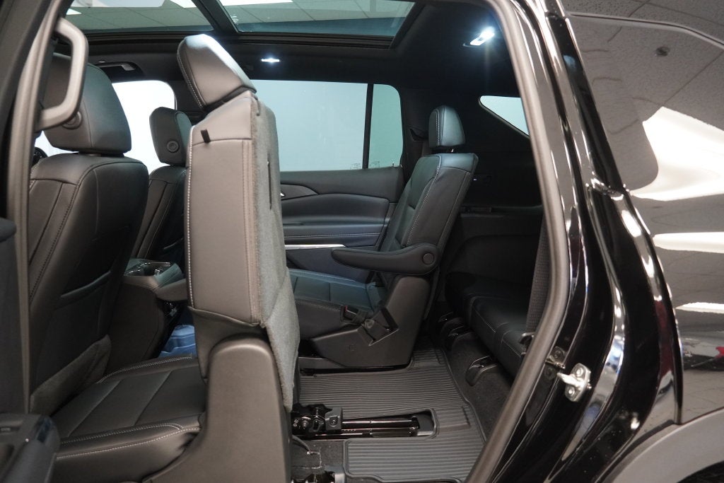 2027 Chevrolet Traverse LT 2LT