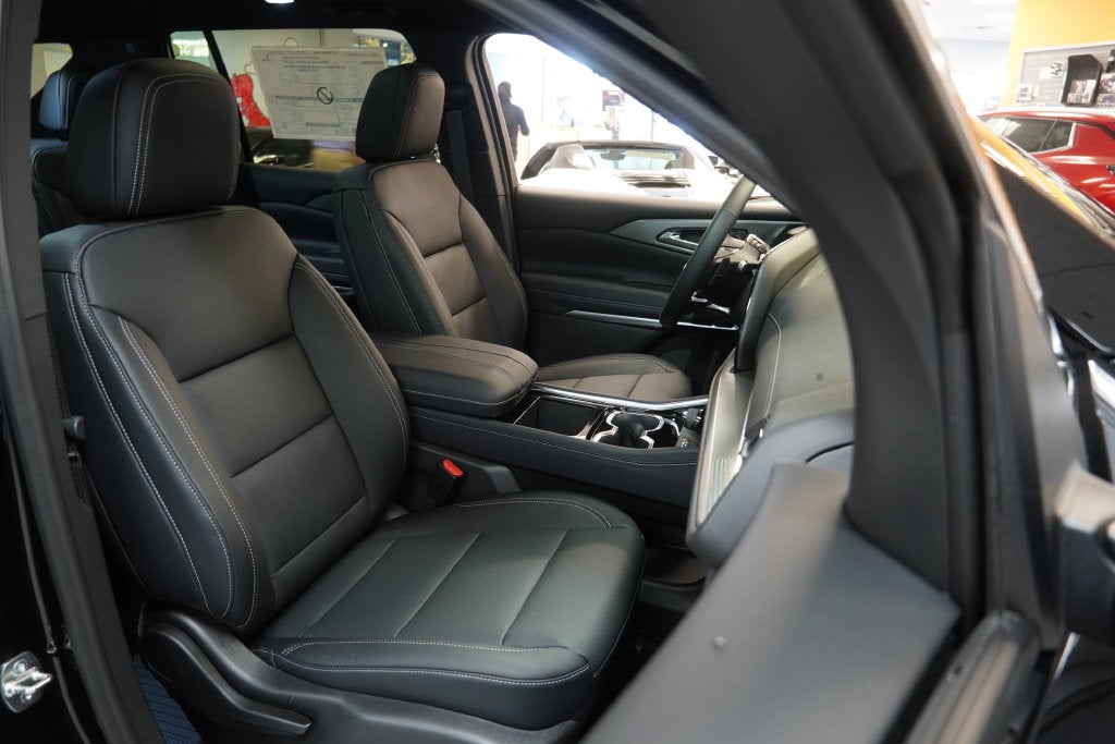 2027 Chevrolet Traverse LT 2LT