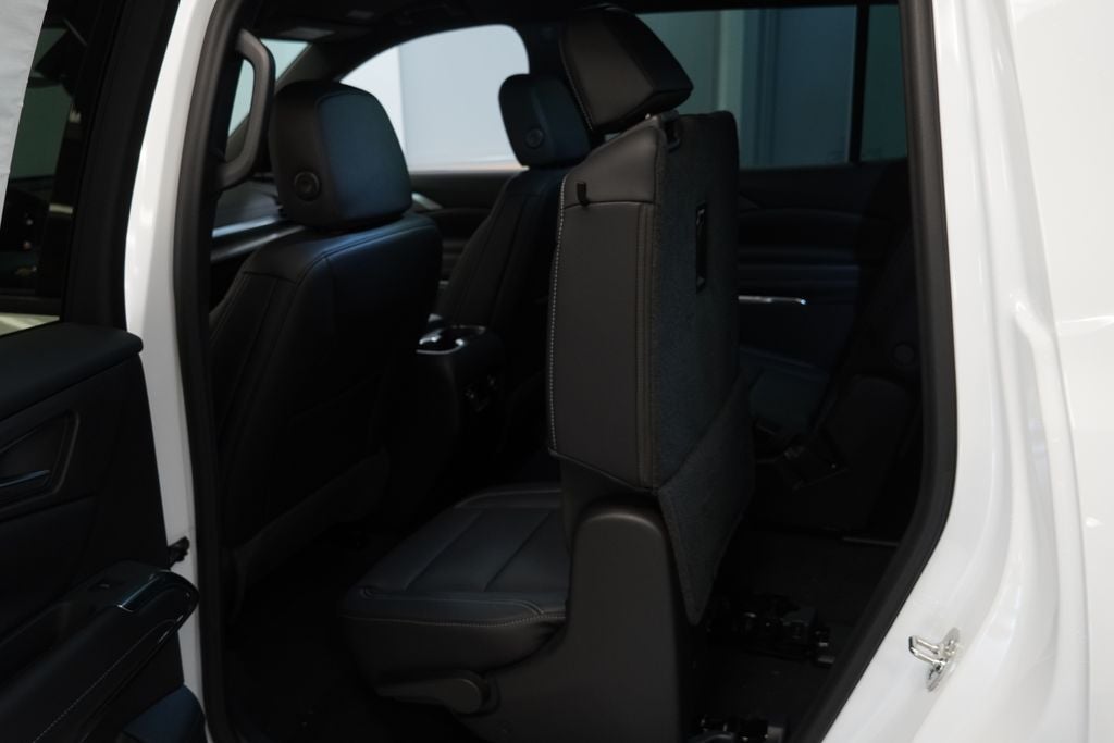 2027 Chevrolet Traverse LT 2LT