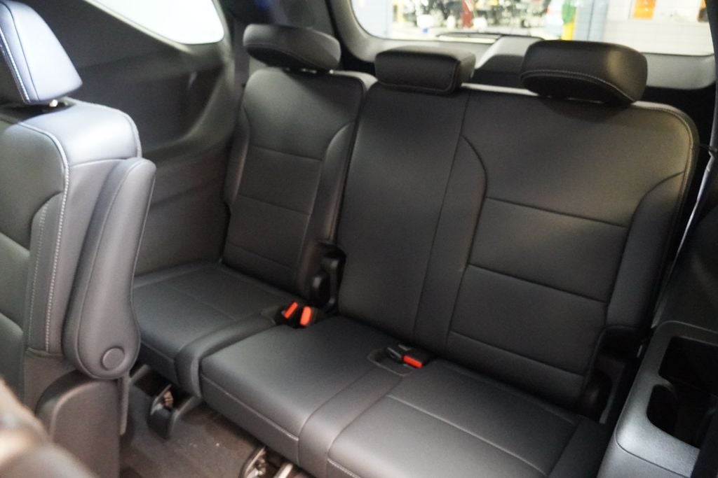 2027 Chevrolet Traverse LT 2LT