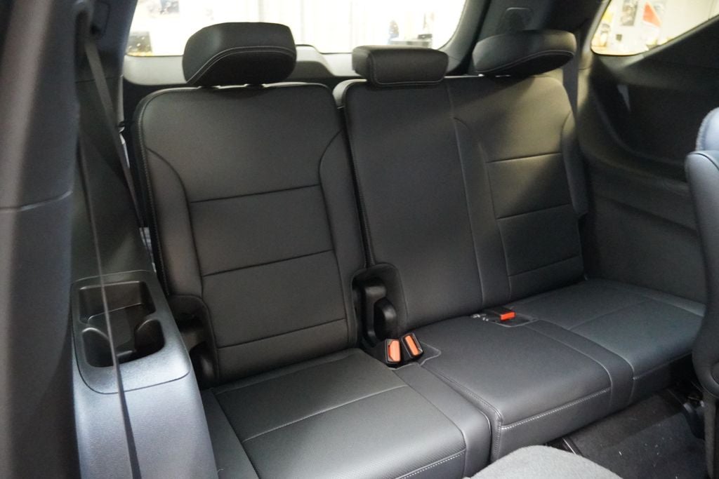 2027 Chevrolet Traverse LT 2LT