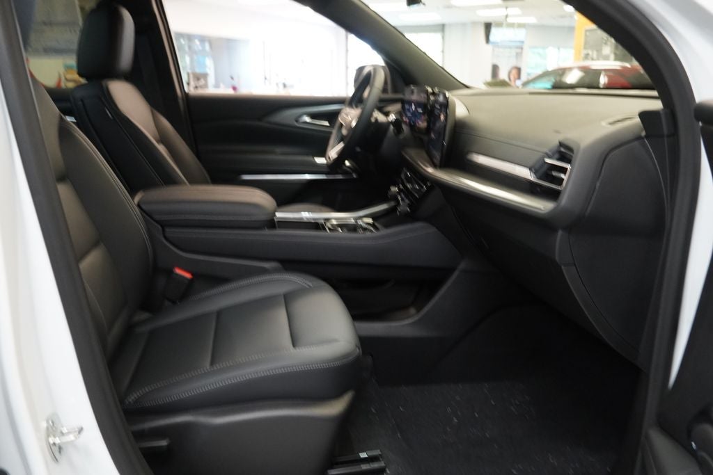2027 Chevrolet Traverse LT 2LT