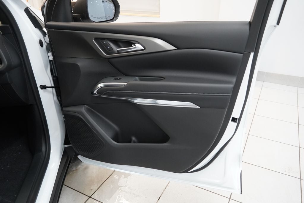 2027 Chevrolet Traverse LT 2LT