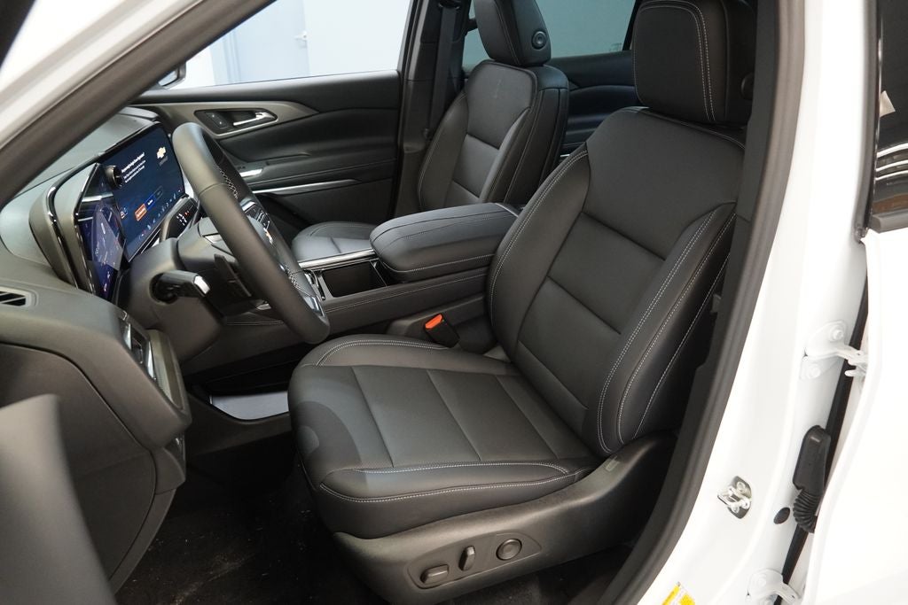 2027 Chevrolet Traverse LT 2LT
