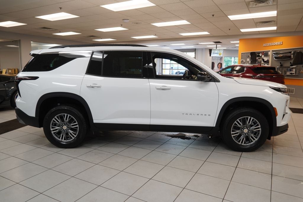 2027 Chevrolet Traverse LT 2LT