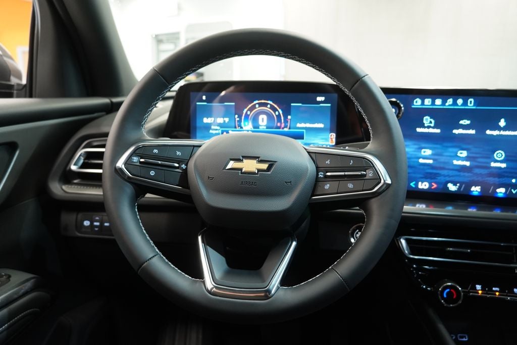 2027 Chevrolet Traverse LT 2LT