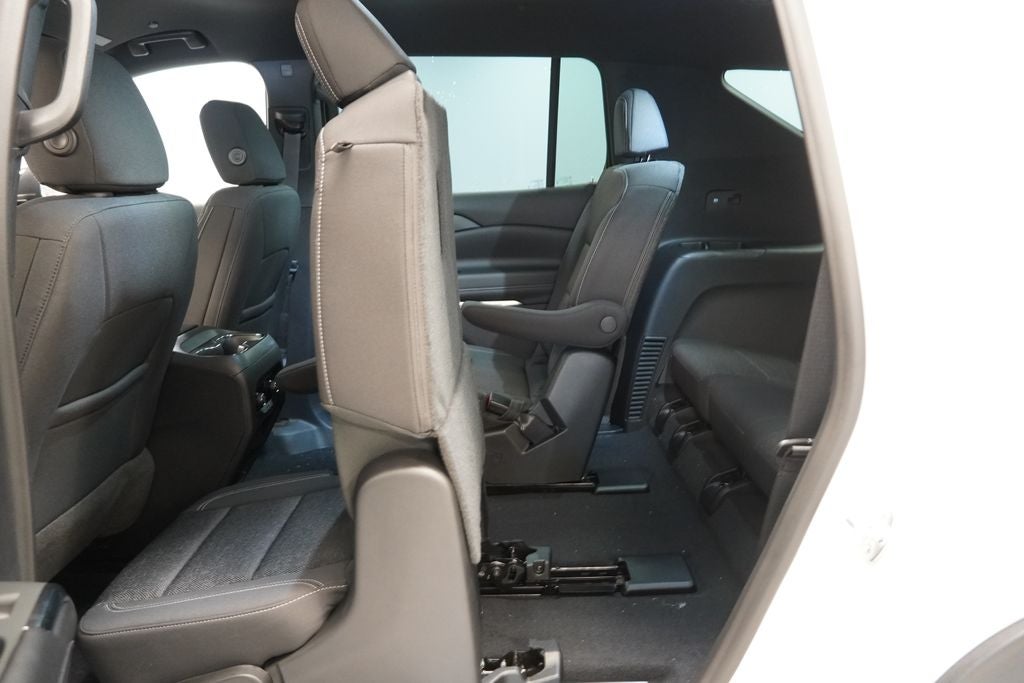 2027 Chevrolet Traverse LT 2LT