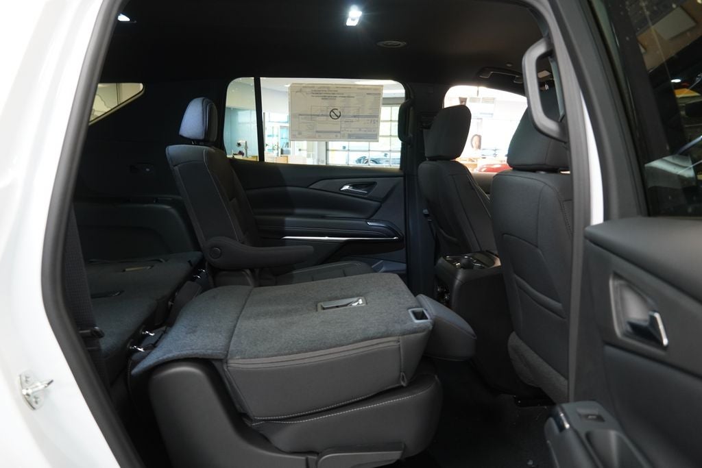 2027 Chevrolet Traverse LT 2LT