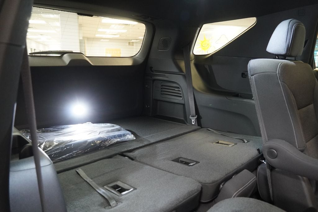 2027 Chevrolet Traverse LT 2LT