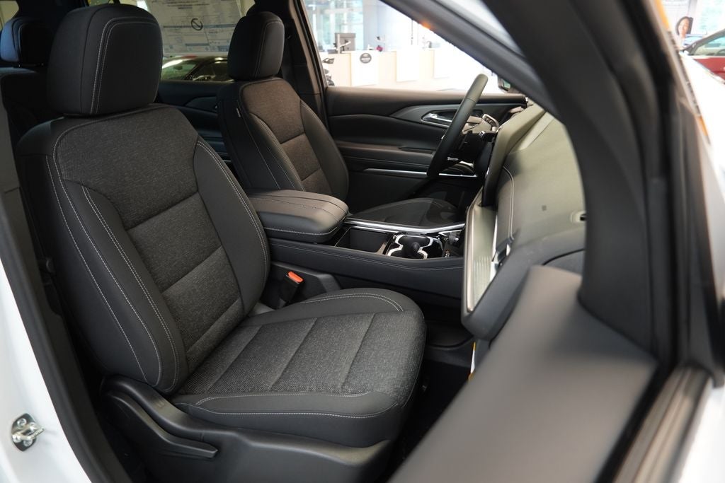 2027 Chevrolet Traverse LT 2LT