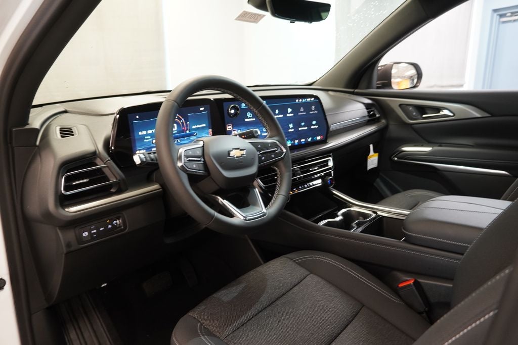 2027 Chevrolet Traverse LT 2LT