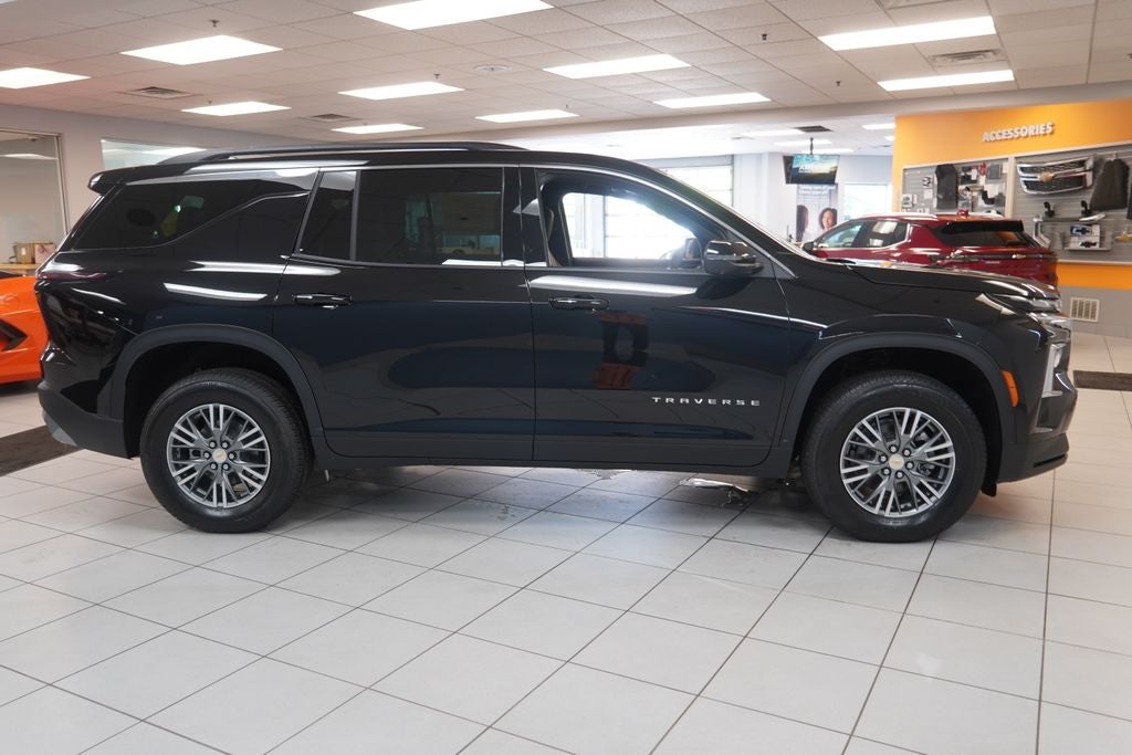 2027 Chevrolet Traverse LT 2LT