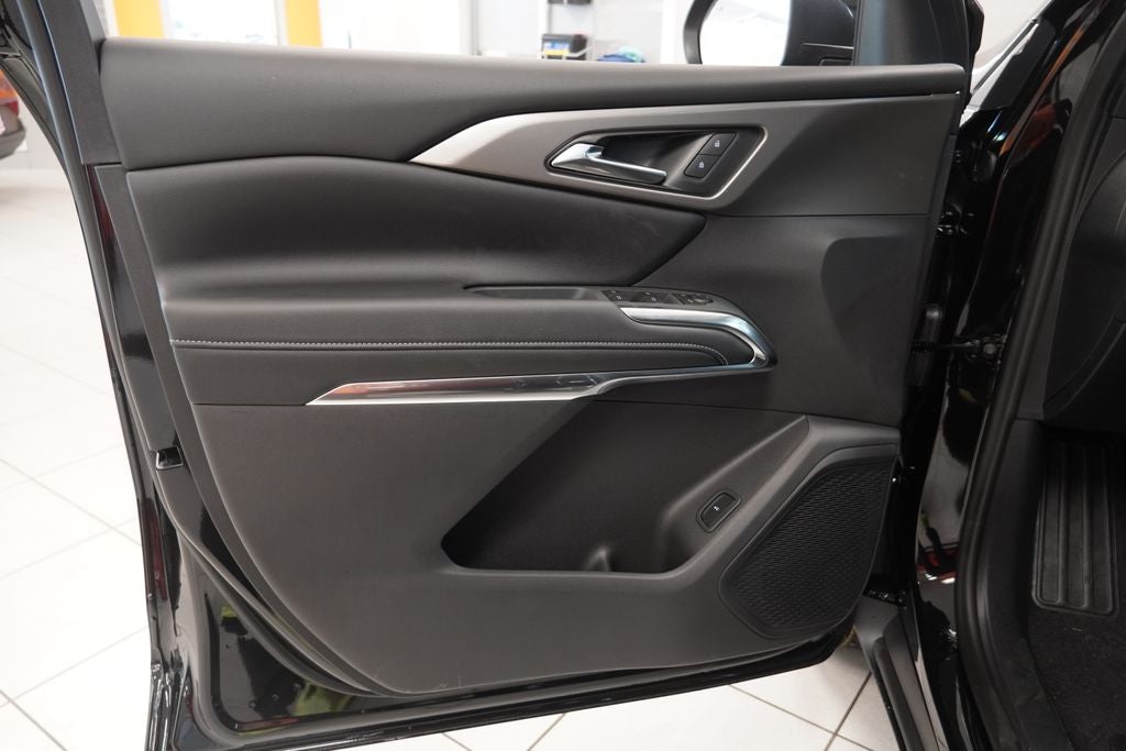 2027 Chevrolet Traverse LT 2LT
