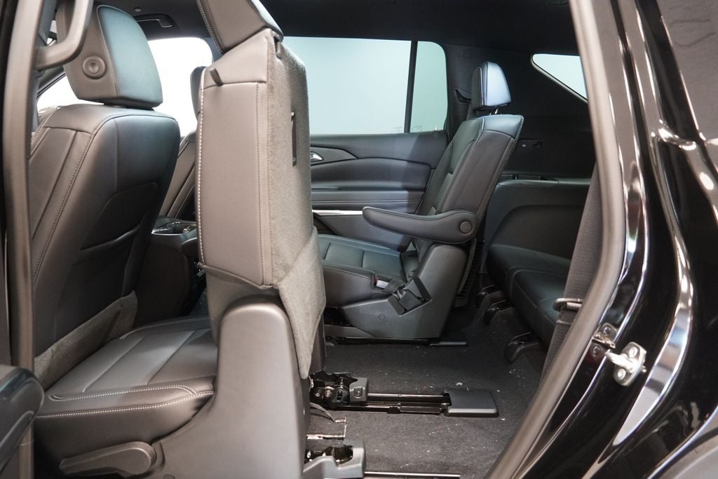 2027 Chevrolet Traverse LT 2LT
