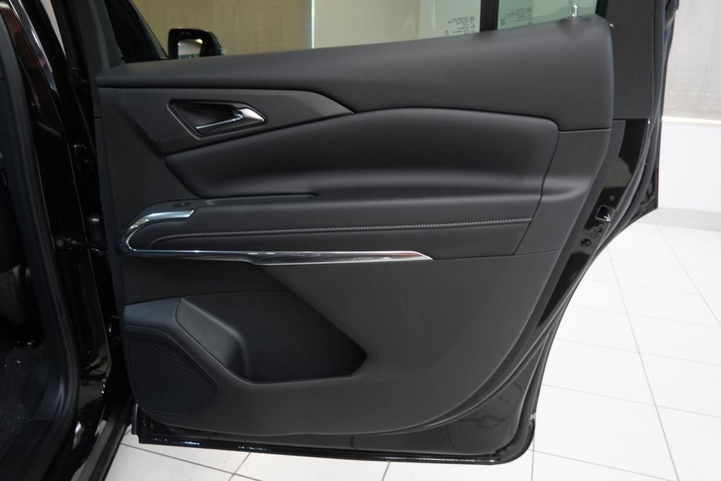 2027 Chevrolet Traverse LT 2LT