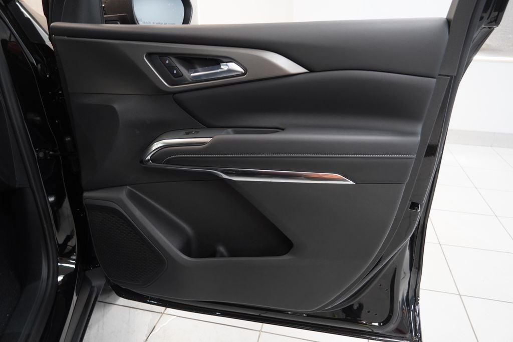 2027 Chevrolet Traverse LT 2LT