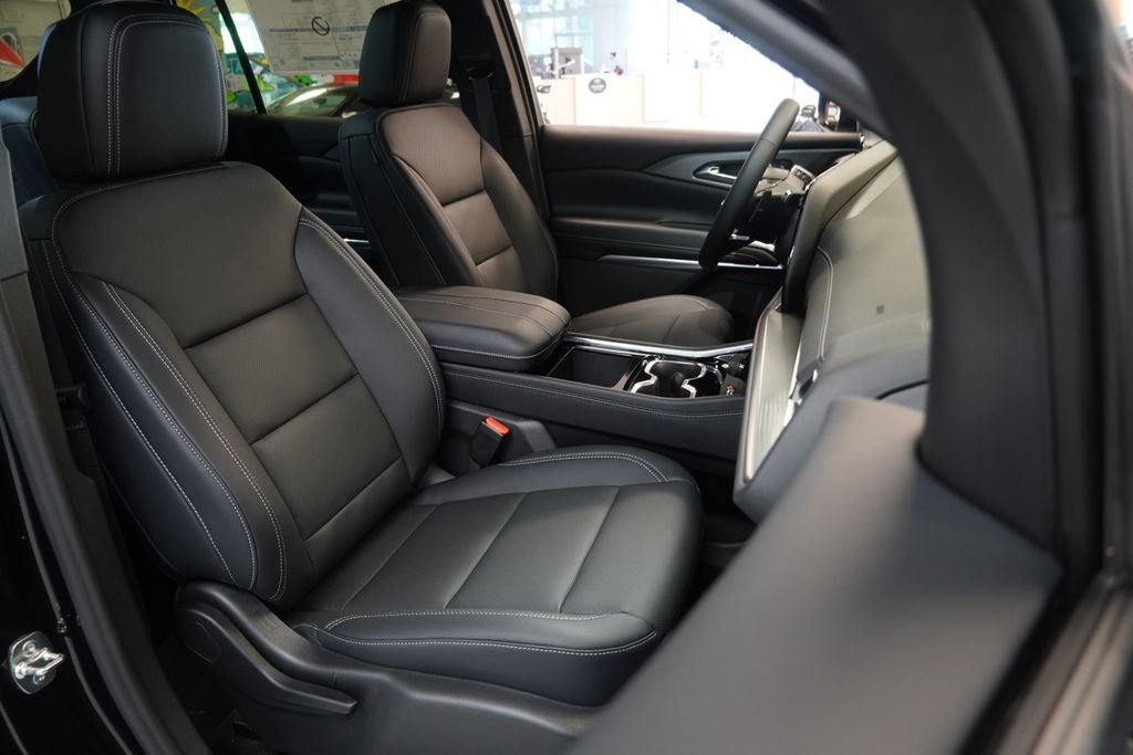 2027 Chevrolet Traverse LT 2LT