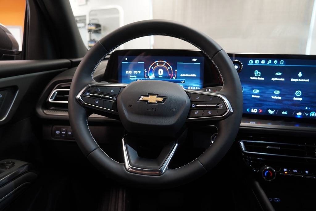 2027 Chevrolet Traverse LT 2LT