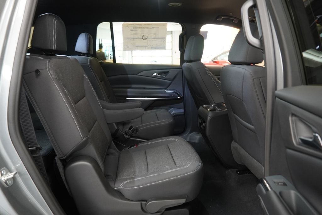 2027 Chevrolet Traverse LT 2LT