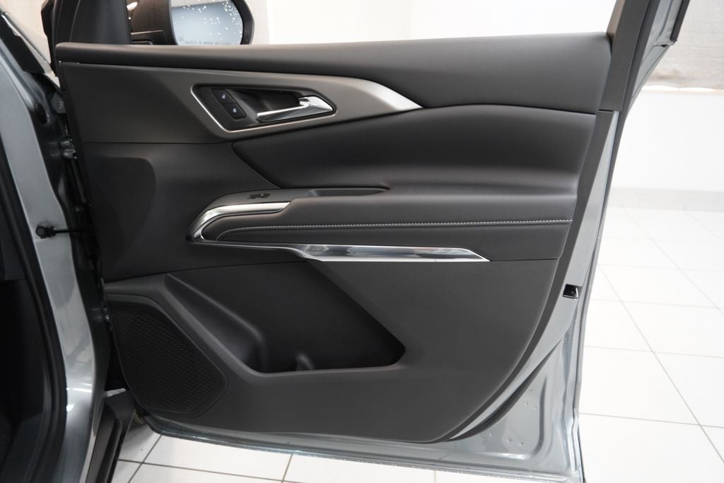 2027 Chevrolet Traverse LT 2LT