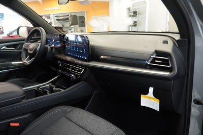 2027 Chevrolet Traverse LT 2LT