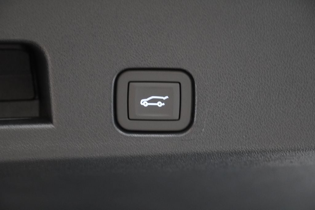 2027 Chevrolet Traverse LT 2LT