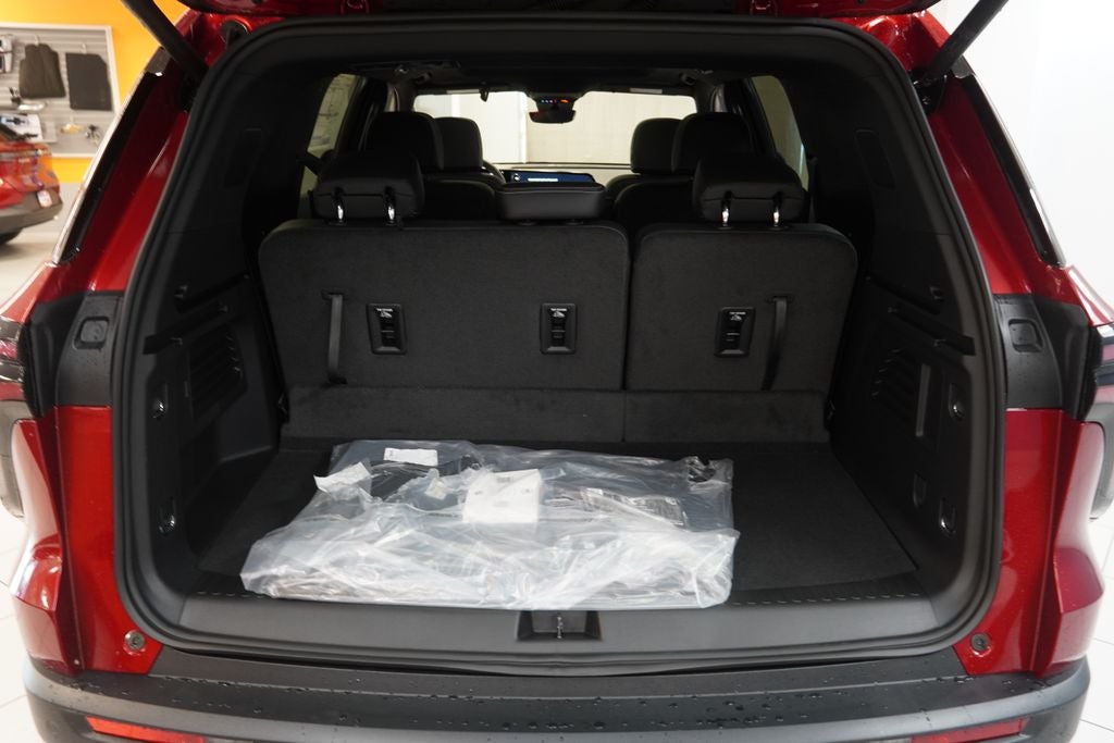 2027 Chevrolet Traverse LT 2LT