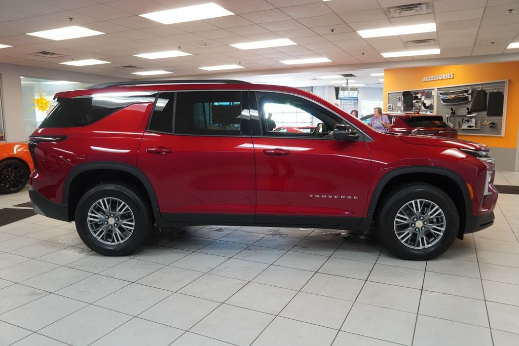 2027 Chevrolet Traverse LT 2LT