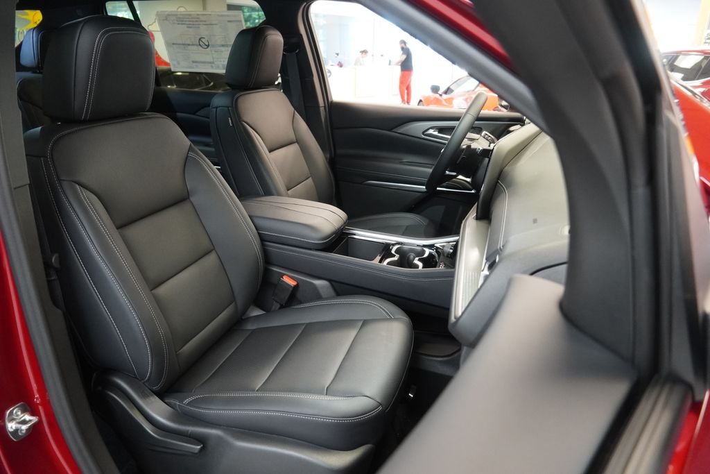 2027 Chevrolet Traverse LT 2LT