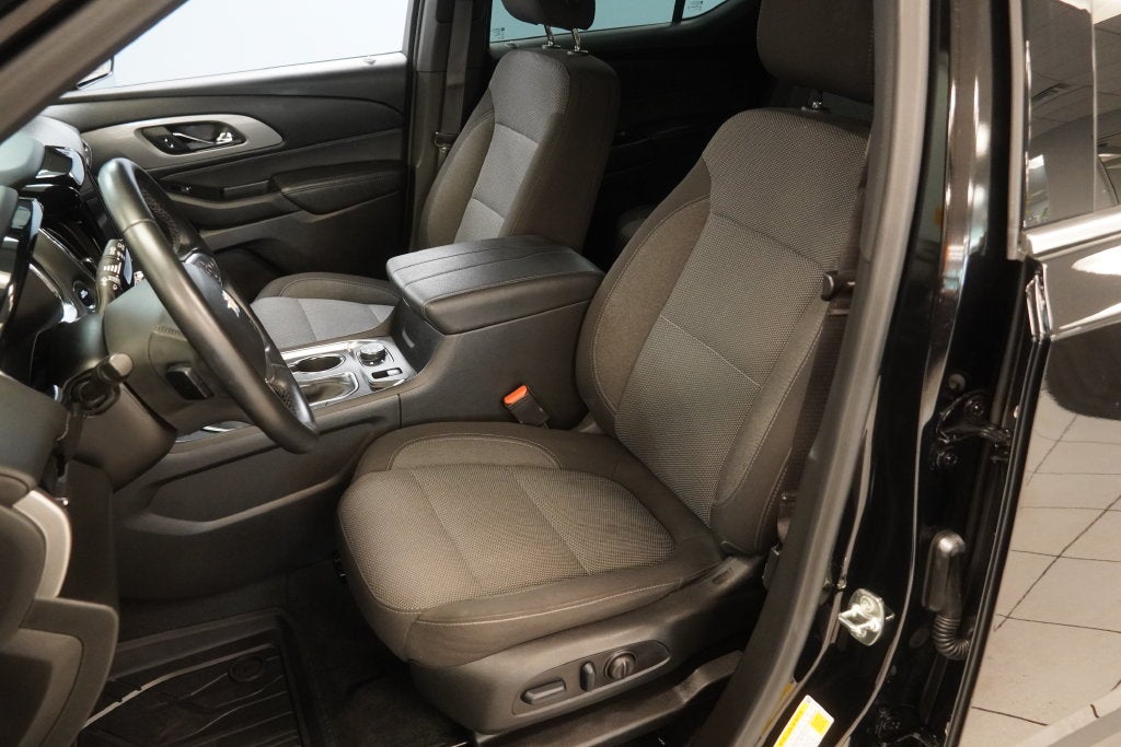 2023 Chevrolet Traverse LT 1LT ( AWD )