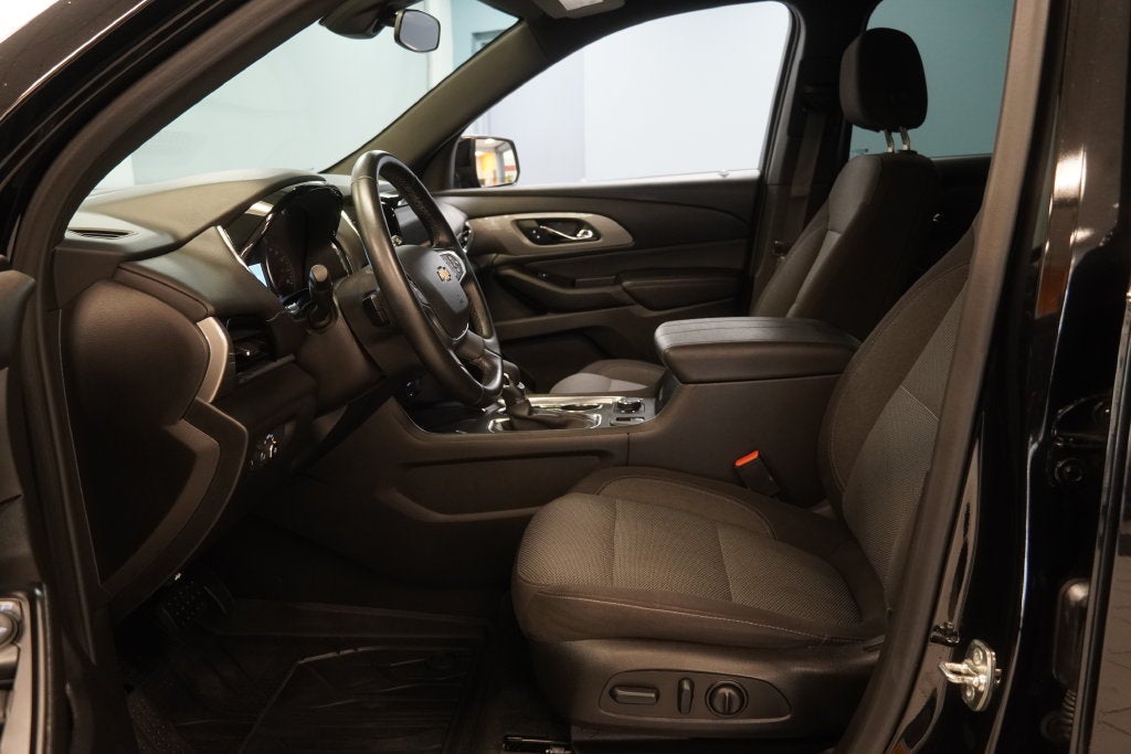 2023 Chevrolet Traverse LT 1LT ( AWD )