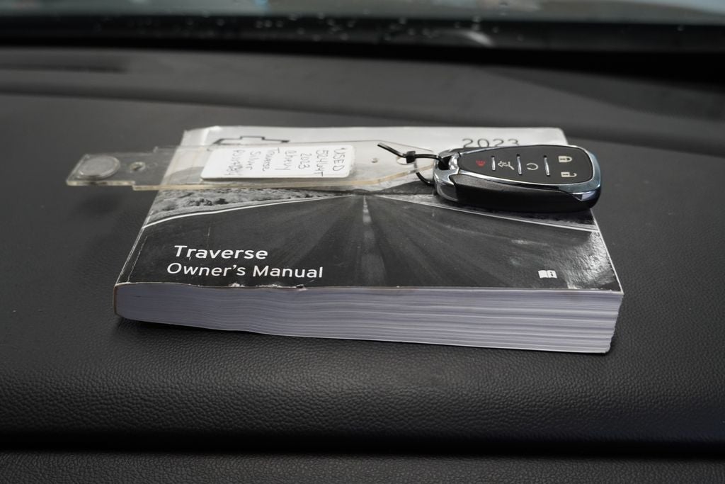 2023 Chevrolet Traverse LT 1LT ( AWD )