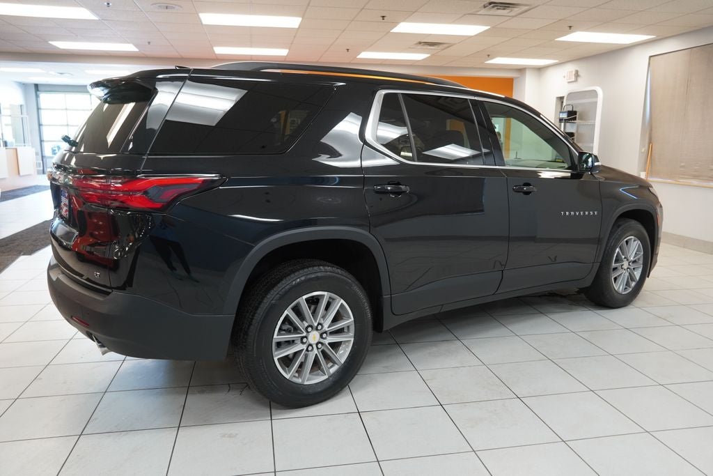 2023 Chevrolet Traverse LT Leather AWD