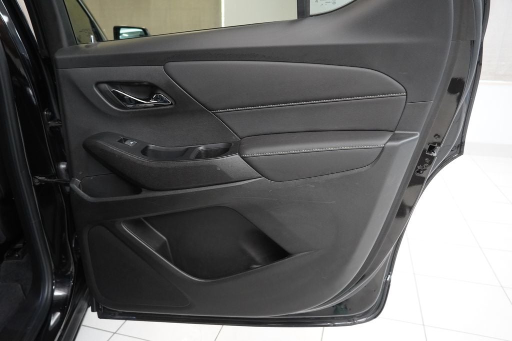 2023 Chevrolet Traverse LT Leather AWD