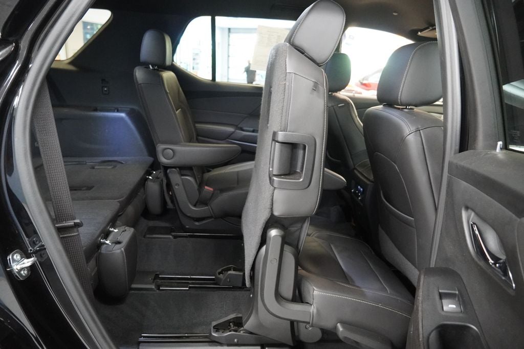 2023 Chevrolet Traverse LT Leather AWD